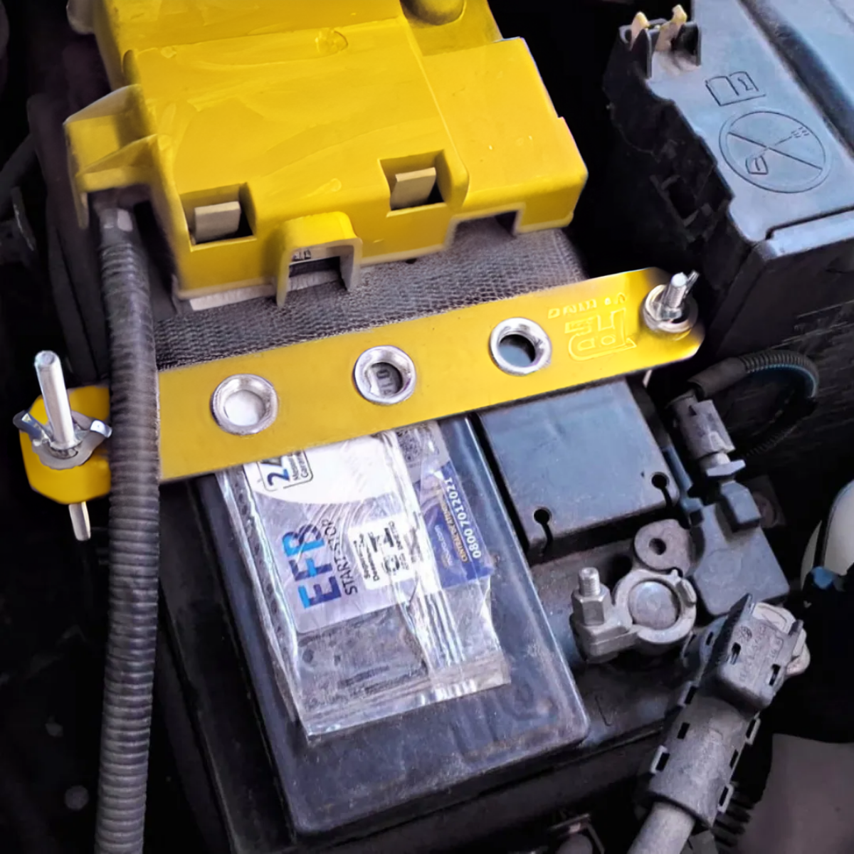 Trava De Bateria P/ Carro Fixador Suporte Automotiva Tuning