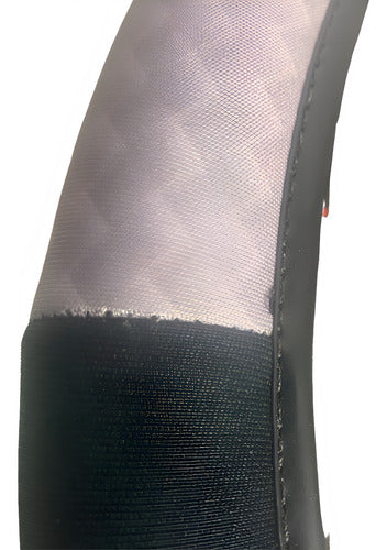 Capa De Volante Em Neoprene Preto - Cinza